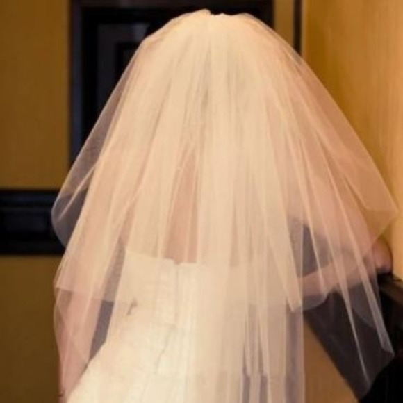 3 layer wedding veil   + com - Picture 1 of 4